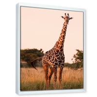DesignArt 'Африканска жирафа во животинскиот свет I' Фарма куќа врамена платна за печатење на wallидни уметности